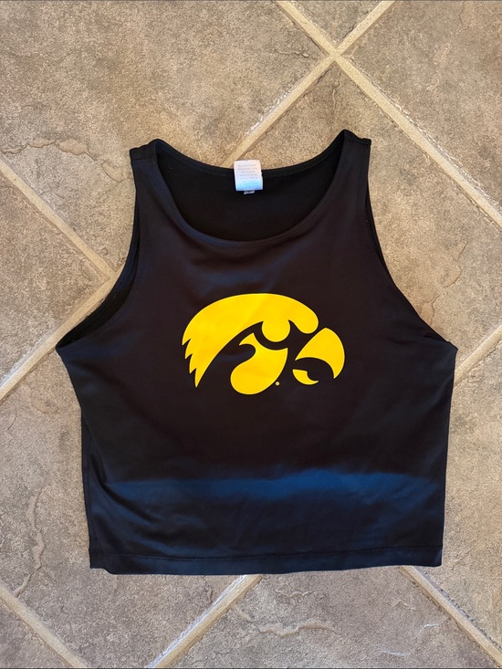Zella Tops - Iowa Hawkeyes Black & Gold Crop Tank - built in shelf bra women’s medium